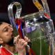 Donnarumma bacia la Champions