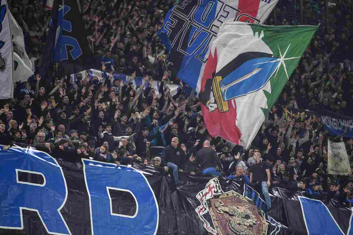 Tifosi Inter festeggiano